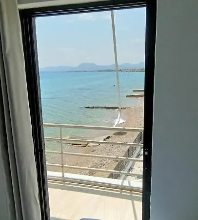 Christinas 2 Guest house Nerantza