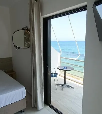 Christinas 2 Guest house Nerantza